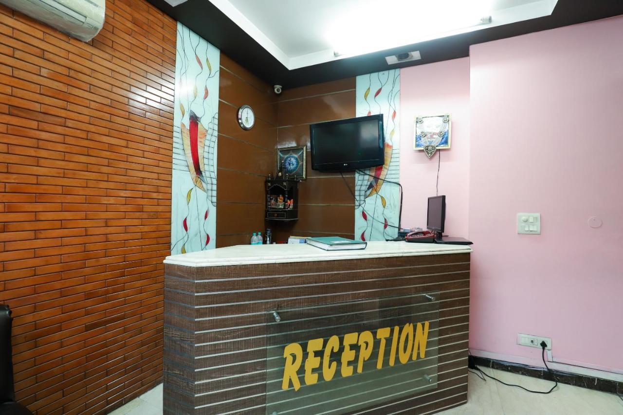 ניו דלהי Hotel O J P Inn Near Patel Nagar Metro Station מראה חיצוני תמונה