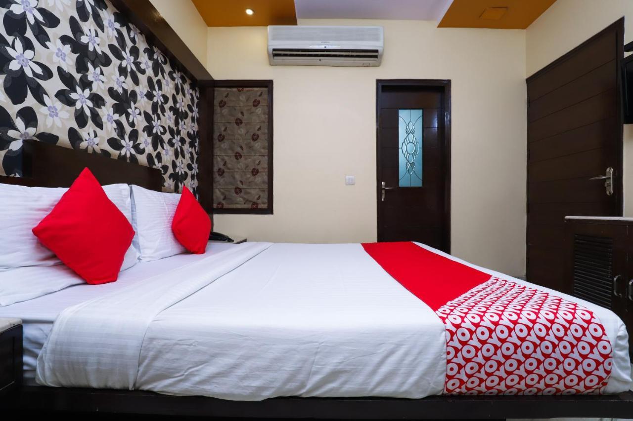 ניו דלהי Hotel O J P Inn Near Patel Nagar Metro Station מראה חיצוני תמונה