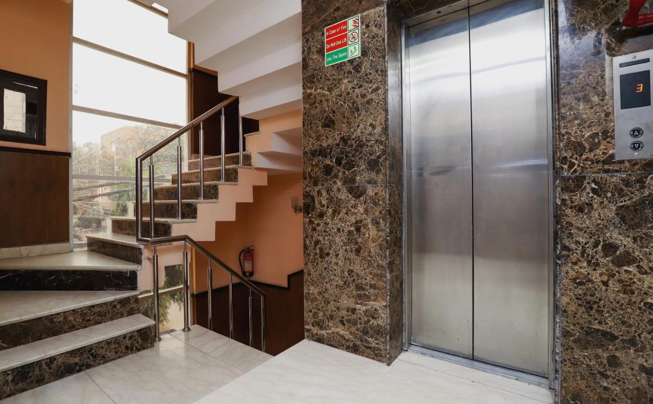ניו דלהי Hotel O J P Inn Near Patel Nagar Metro Station מראה חיצוני תמונה