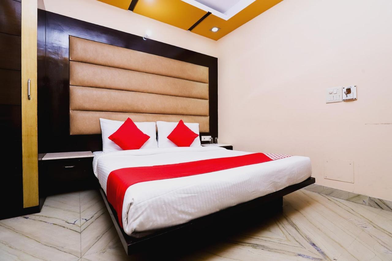ניו דלהי Hotel O J P Inn Near Patel Nagar Metro Station מראה חיצוני תמונה