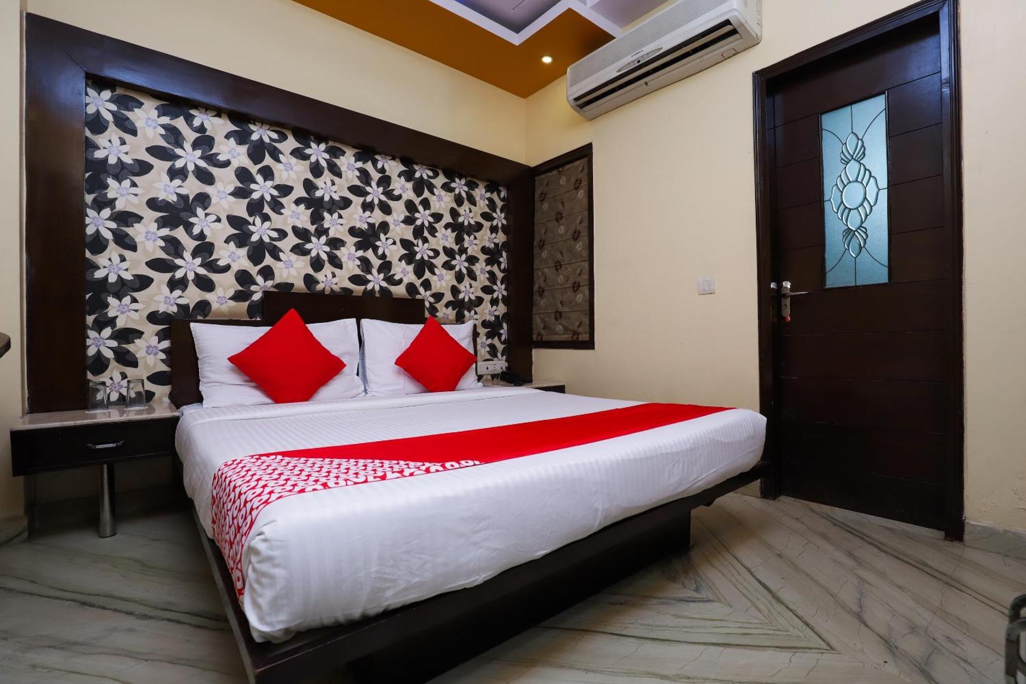 ניו דלהי Hotel O J P Inn Near Patel Nagar Metro Station מראה חיצוני תמונה