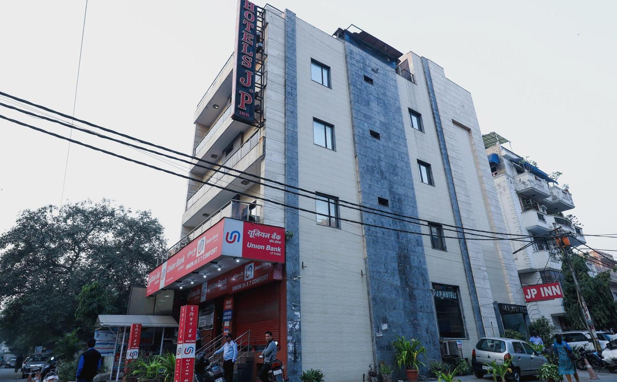 ניו דלהי Hotel O J P Inn Near Patel Nagar Metro Station מראה חיצוני תמונה