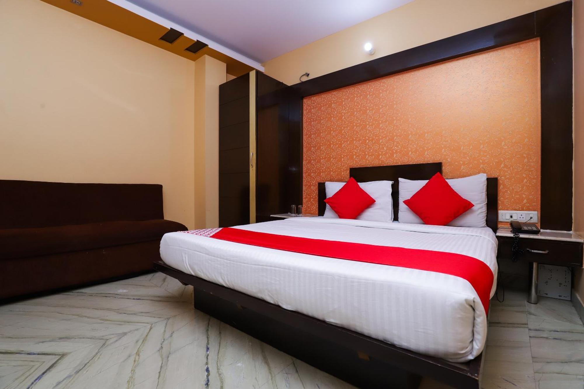 ניו דלהי Hotel O J P Inn Near Patel Nagar Metro Station מראה חיצוני תמונה