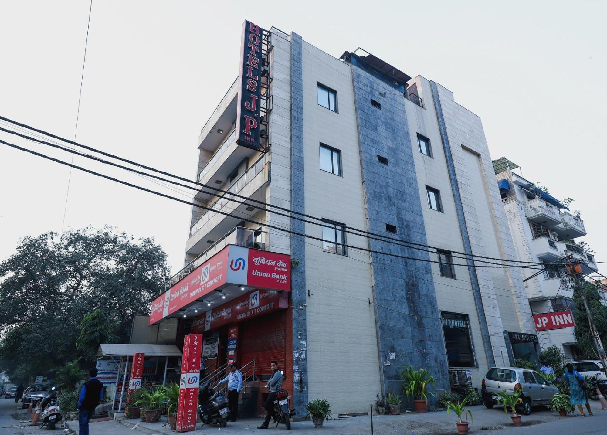 ניו דלהי Hotel O J P Inn Near Patel Nagar Metro Station מראה חיצוני תמונה